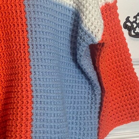 Chunky Colorblock Sweater - Picture 9 of 12